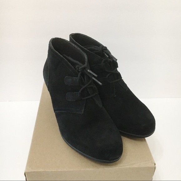 6W 6 WIDE WIDTH Clarks Womens Valarie Black Suede Leather Block Heel Boots Shoes - Picture 9 of 9